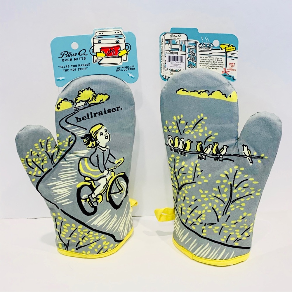 Blue Q | “hellraiser” Oven Mitt